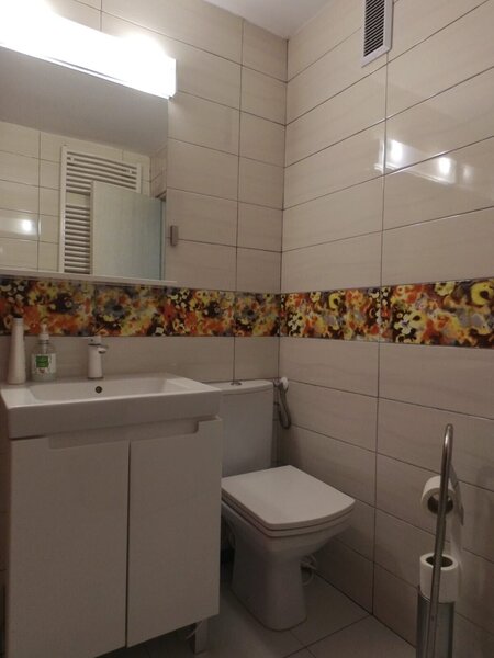 Decebal, 3 camere decomandat, 1 loc de parcare.